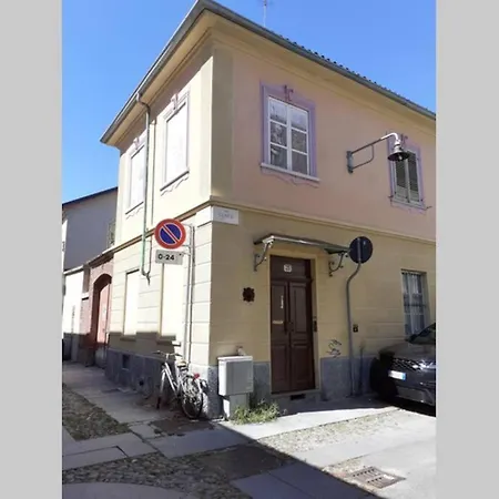 Apartment Piccola Montmartre A Turin